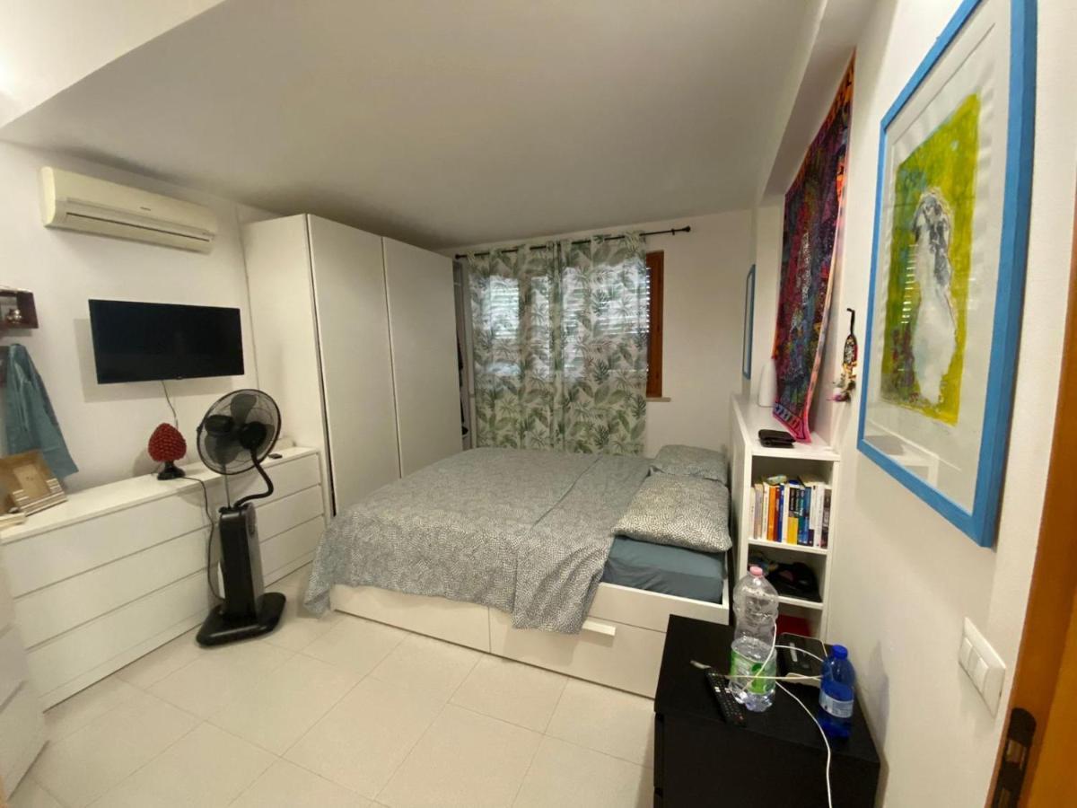 Eraclea Via Zeusi D Eraclea 22 * Palermo